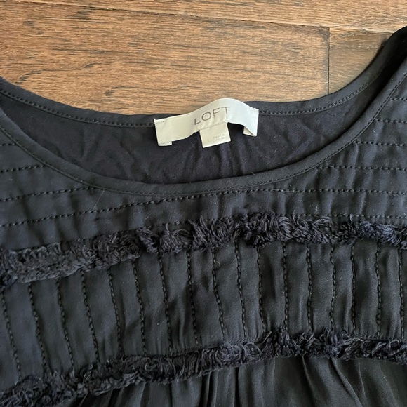 LOFT Black Sleeveless Blouse - Picture 3 of 3